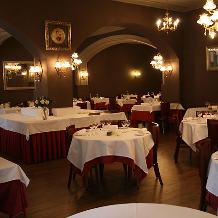 Hotel Pyrenees Андорра-ла-Велья Ресторан фото