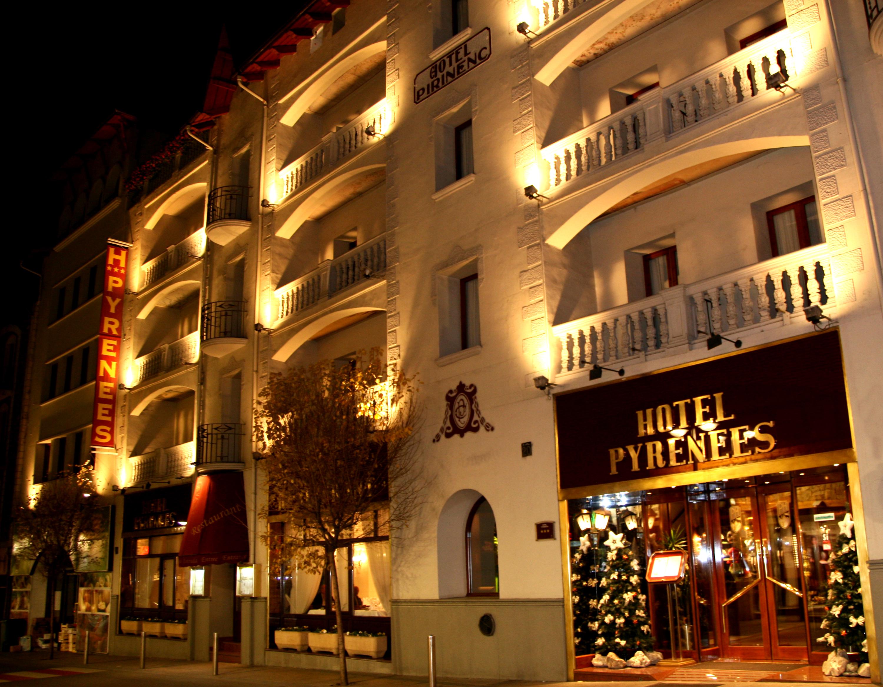 Hotel Pyrenees Андорра-ла-Велья Экстерьер фото